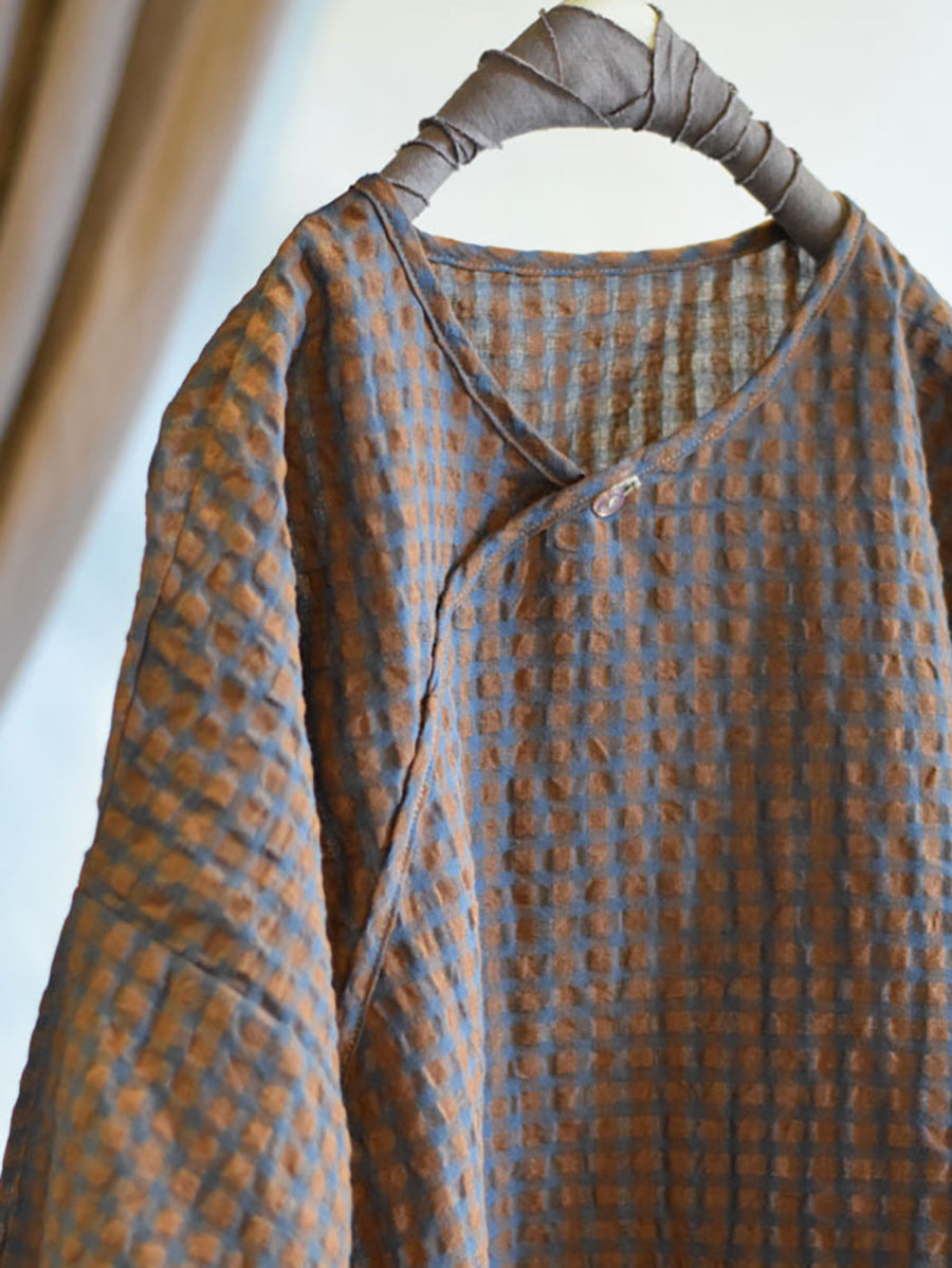 Classic Vintage Shirt with a Flattering Fit