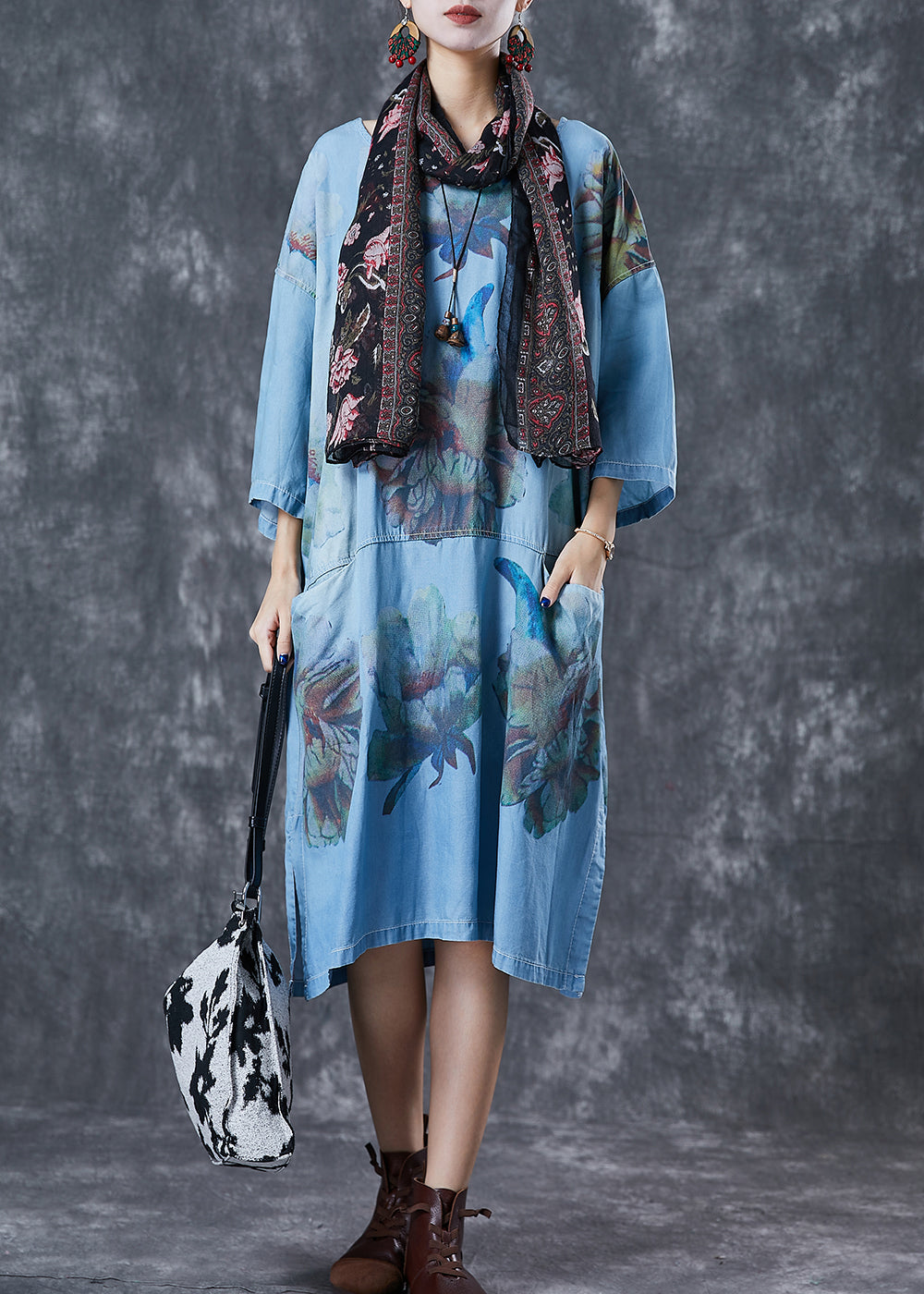 Well Tailored Dress with a Graceful Silhouette