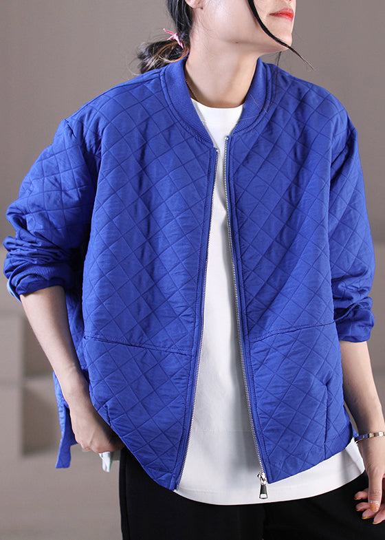 Well Tailored Coat with a Graceful Silhouette