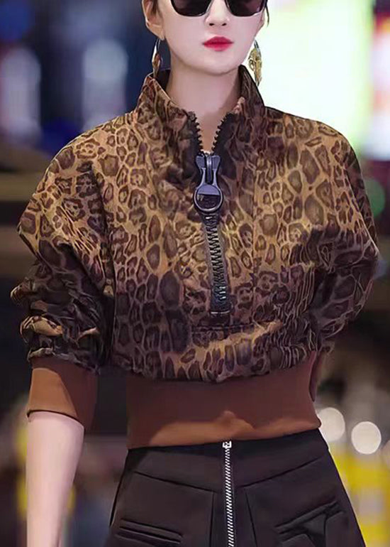 A Vintage Style Top with Delicate Timeless Details