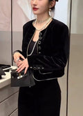 Effortlessly Elegant Coat with a Timeless Design