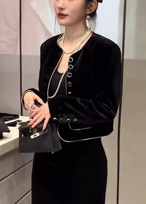 Effortlessly Elegant Coat with a Timeless Design