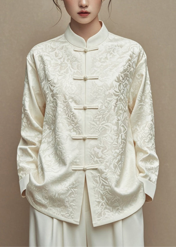 Classic Vintage Coat with a Flattering Fit