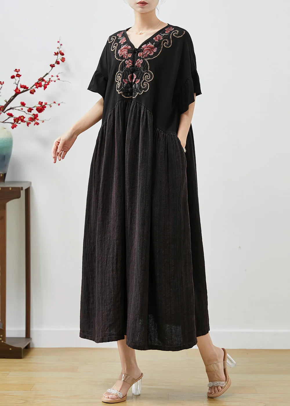 Beautifully Crafted Dress in a Classic Style