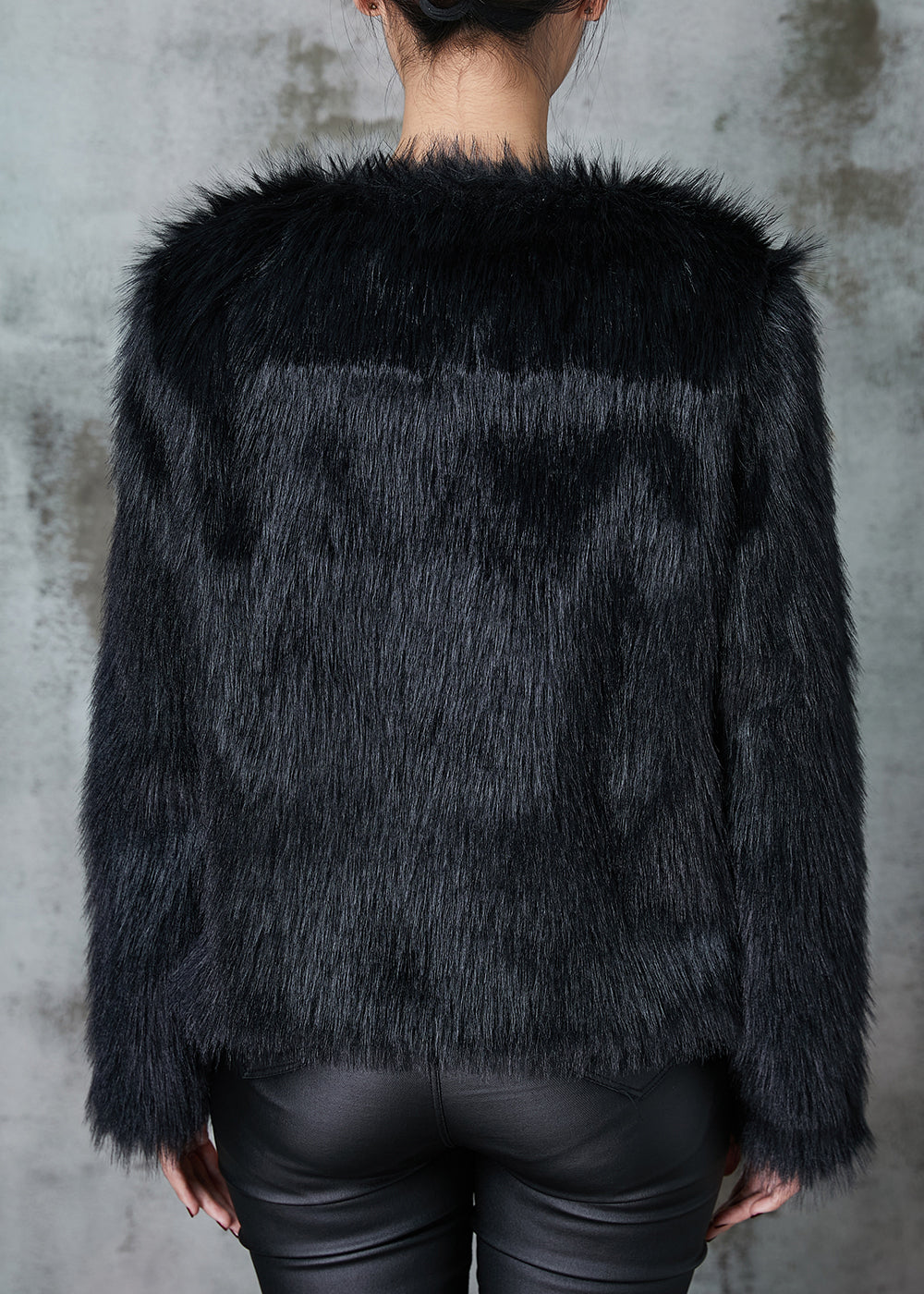 Effortlessly Elegant Coat with a Timeless Design