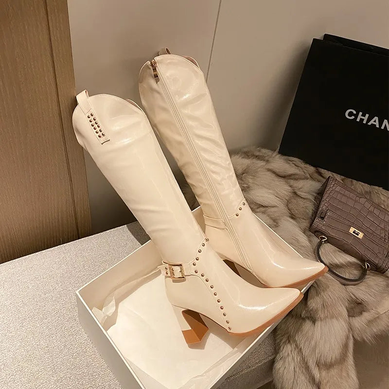 Graceful Orthopedic Boots for Modern Look
