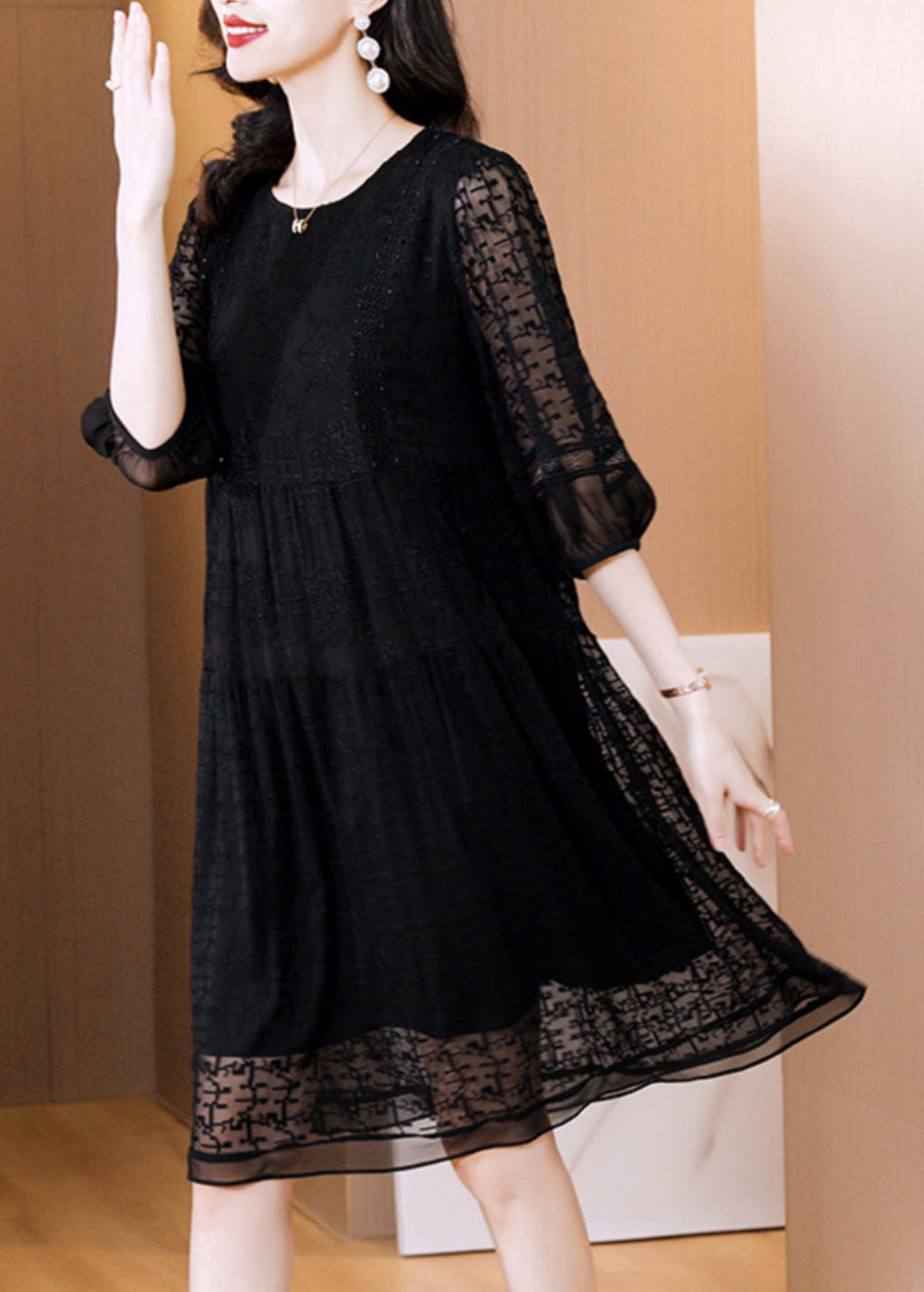 Gracefully Styled Dress for Any Occasion