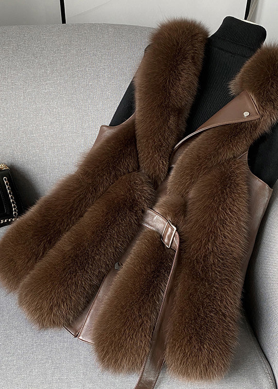 Well Tailored Coat with a Graceful Silhouette