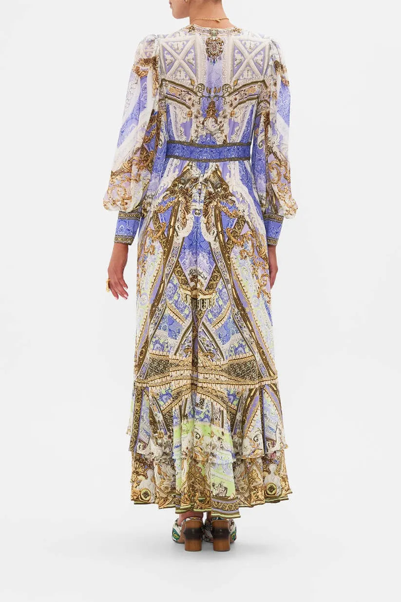 Gracefully Styled Dress for Any Occasion