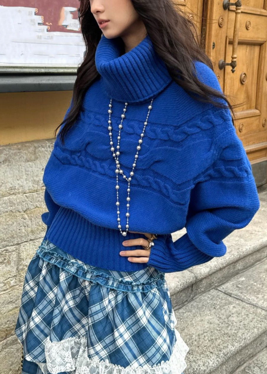 Effortlessly Elegant Sweater with a Timeless Design