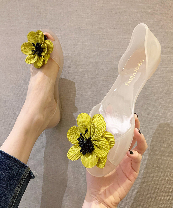 Graceful Orthopedic Sandals for Modern Look