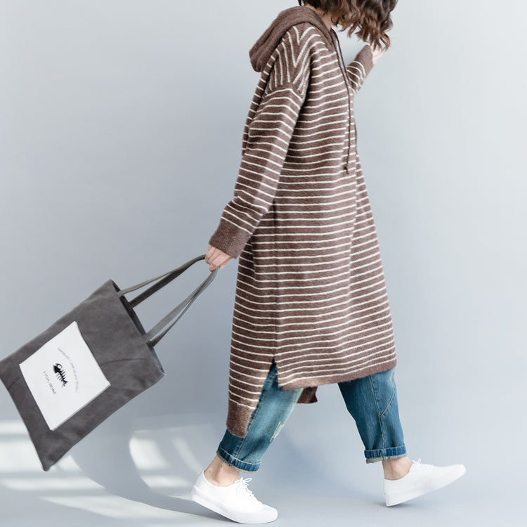 Classic Vintage Sweater with a Flattering Fit