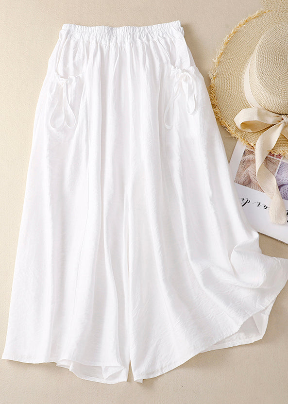 Effortlessly Elegant Pants with a Timeless Design