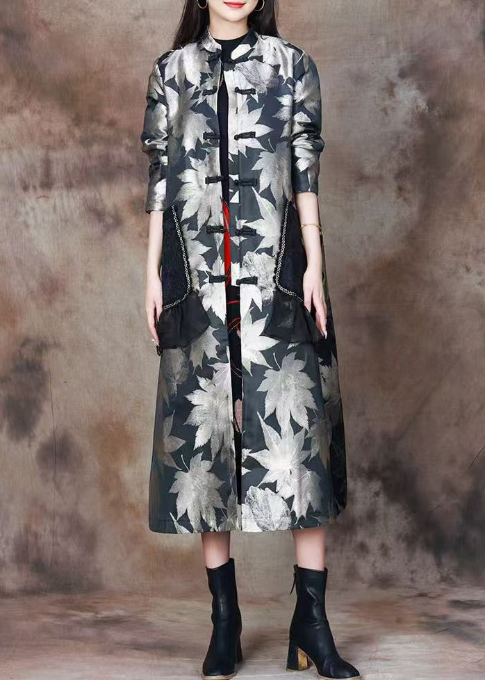Classic Vintage Coat with a Flattering Fit
