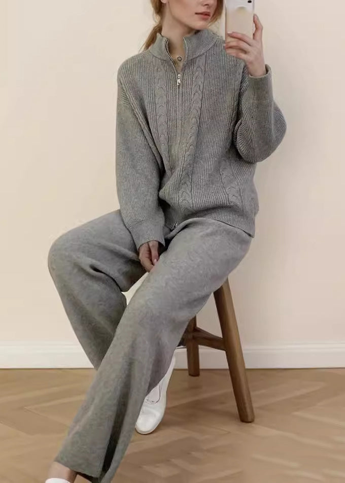 Classic Vintage Cardigan with a Flattering Fit