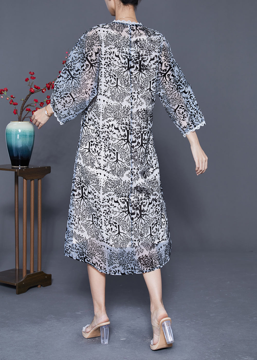 Sophisticated Dress with a Clean Classic Look
