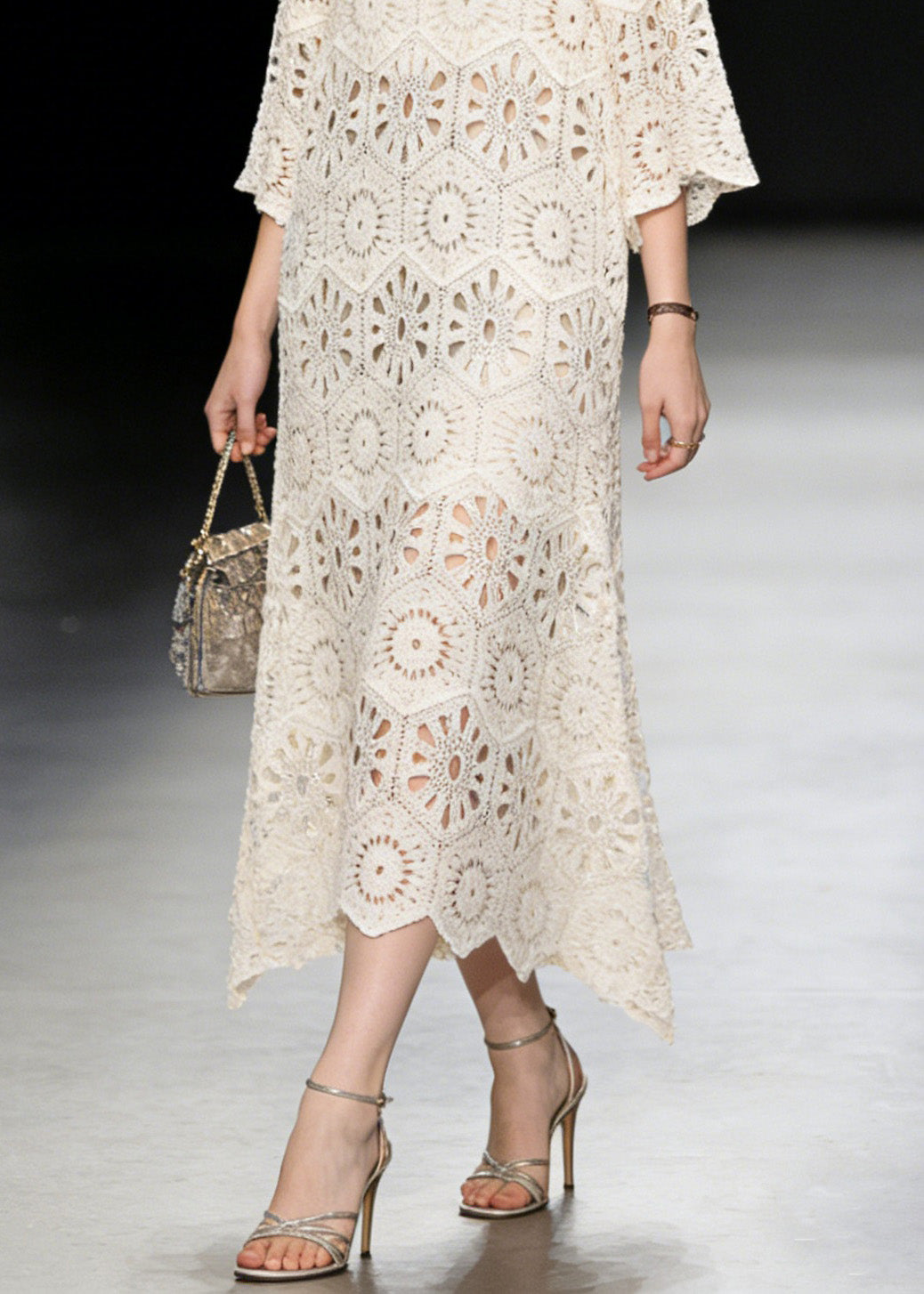 Beautifully Crafted Dress in a Classic Style