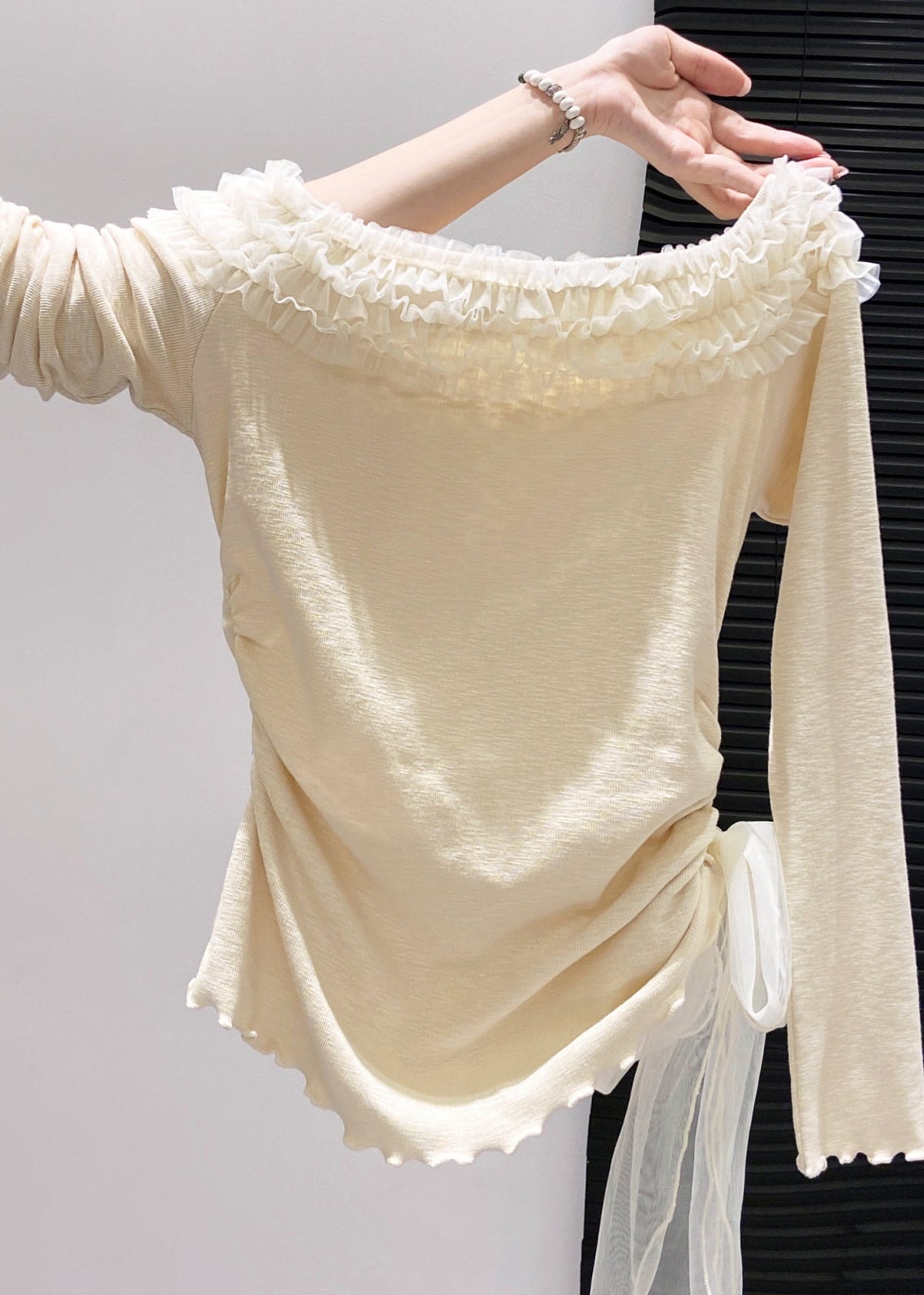 Effortlessly Elegant Top with a Timeless Design