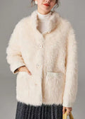 Effortlessly Elegant Coat with a Timeless Design