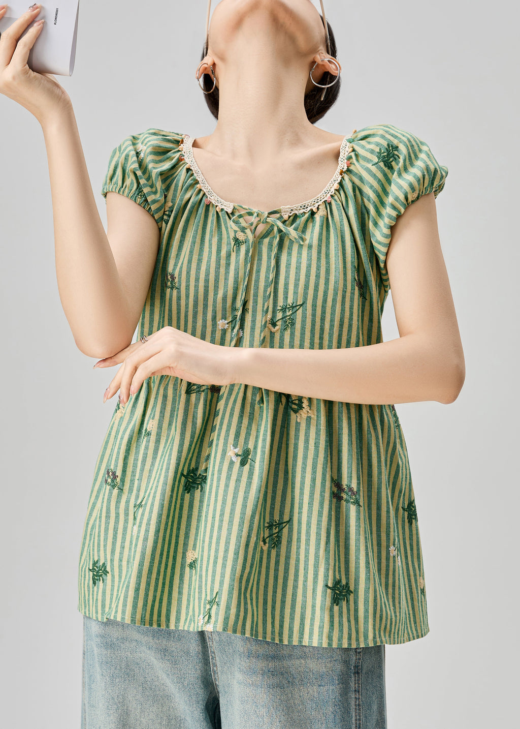 Well Tailored Shirt with a Graceful Silhouette