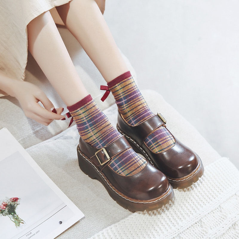 Graceful Orthopedic Shoes for Modern Look