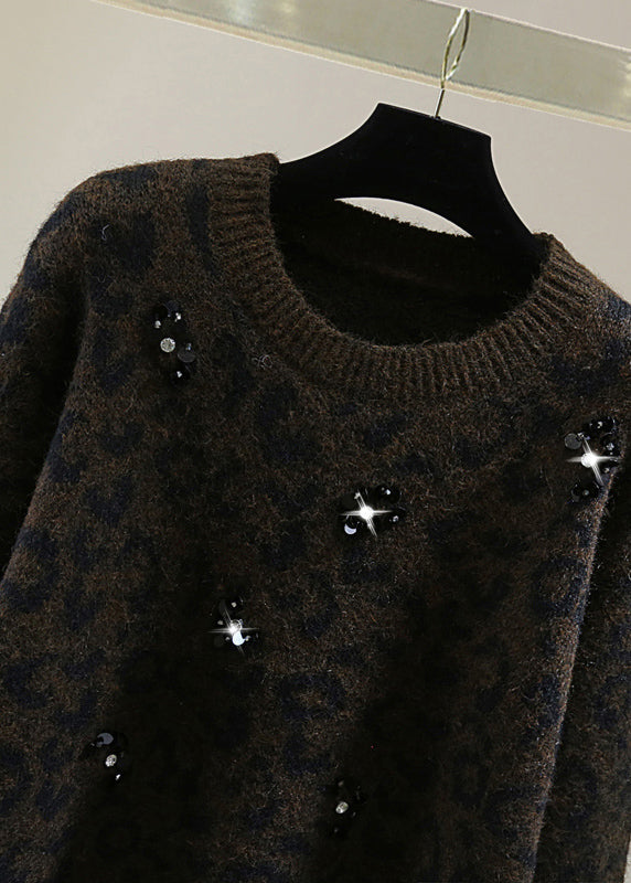Gracefully Styled Sweater for Any Occasion
