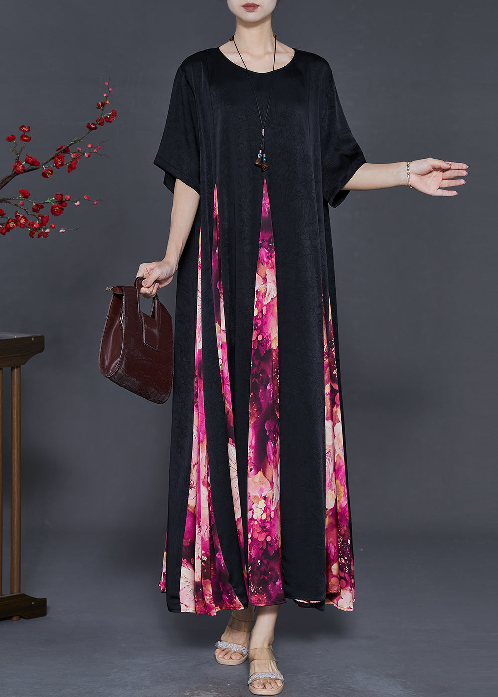 Classic Vintage & Enduringly Stylish Dress