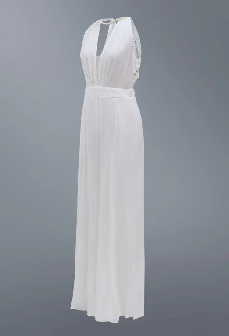 Sophisticated Garment with a Clean Classic Look