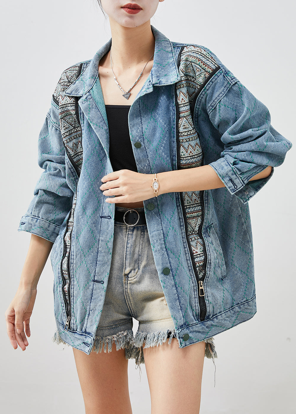 Effortlessly Elegant Coat with a Timeless Design