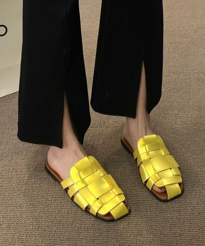Graceful Orthopedic Sandals for Modern Look