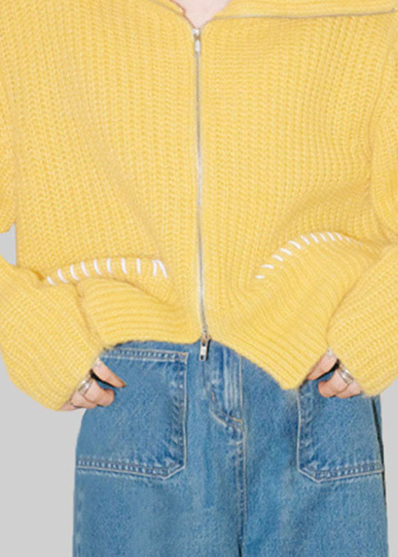 Effortlessly Elegant Cardigan with a Timeless Design