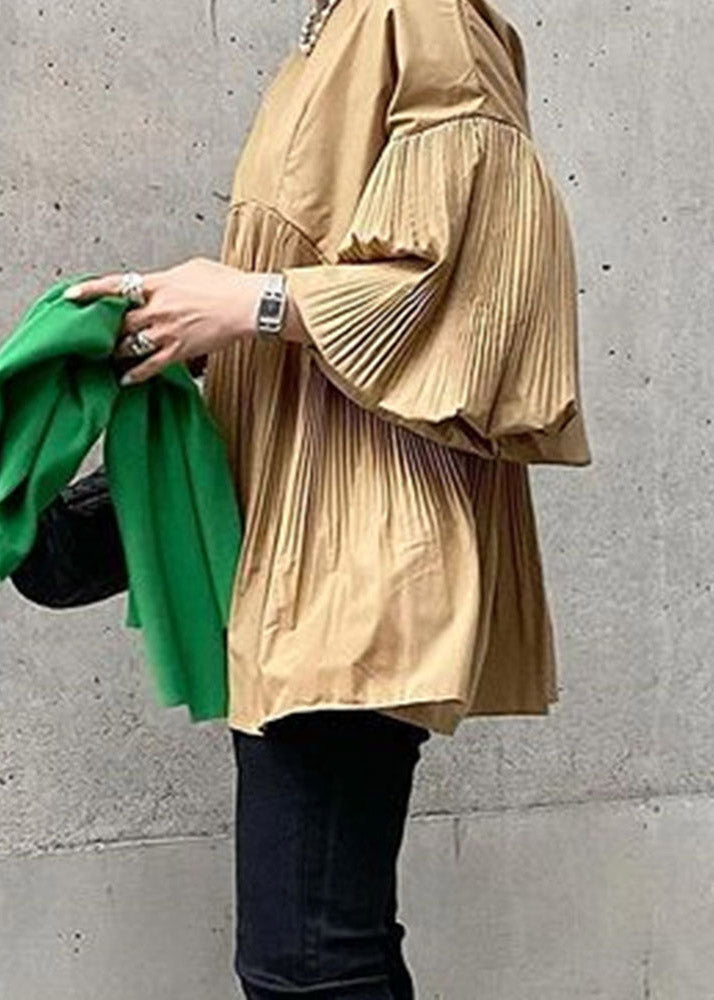 A Vintage Style Shirt with Delicate Timeless Details