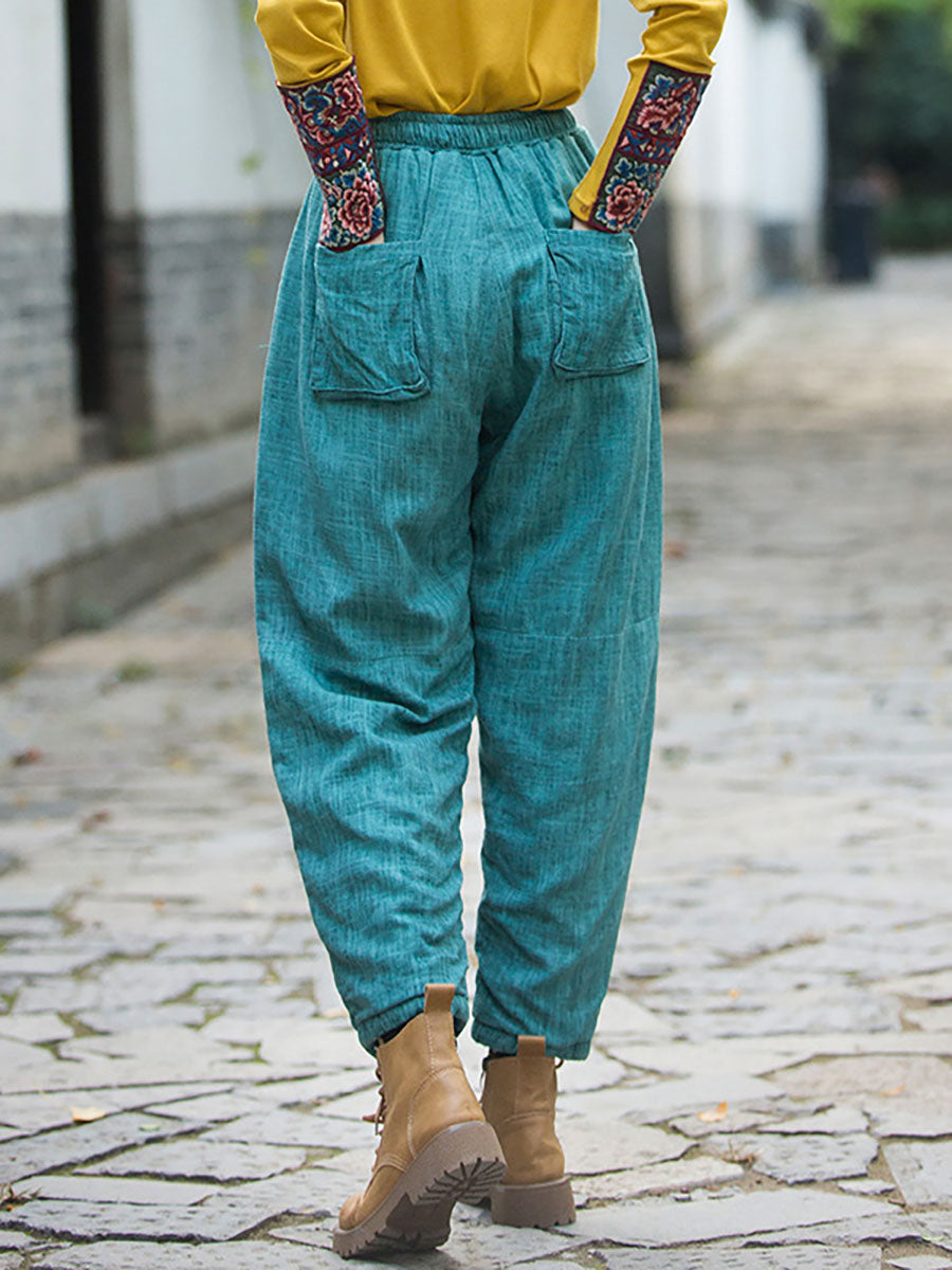 Effortlessly Elegant Pants with a Timeless Design