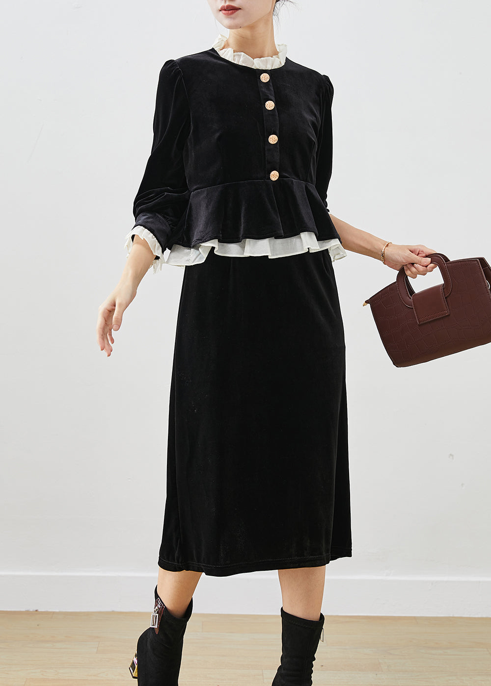 Polished Dress with an Effortless Classic Look