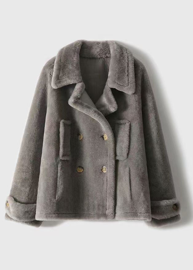 Classic Vintage & Enduringly Stylish Coat