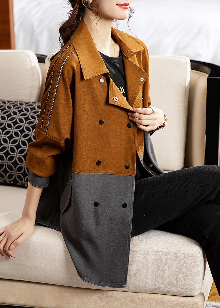 Well Tailored Coat with a Graceful Silhouette