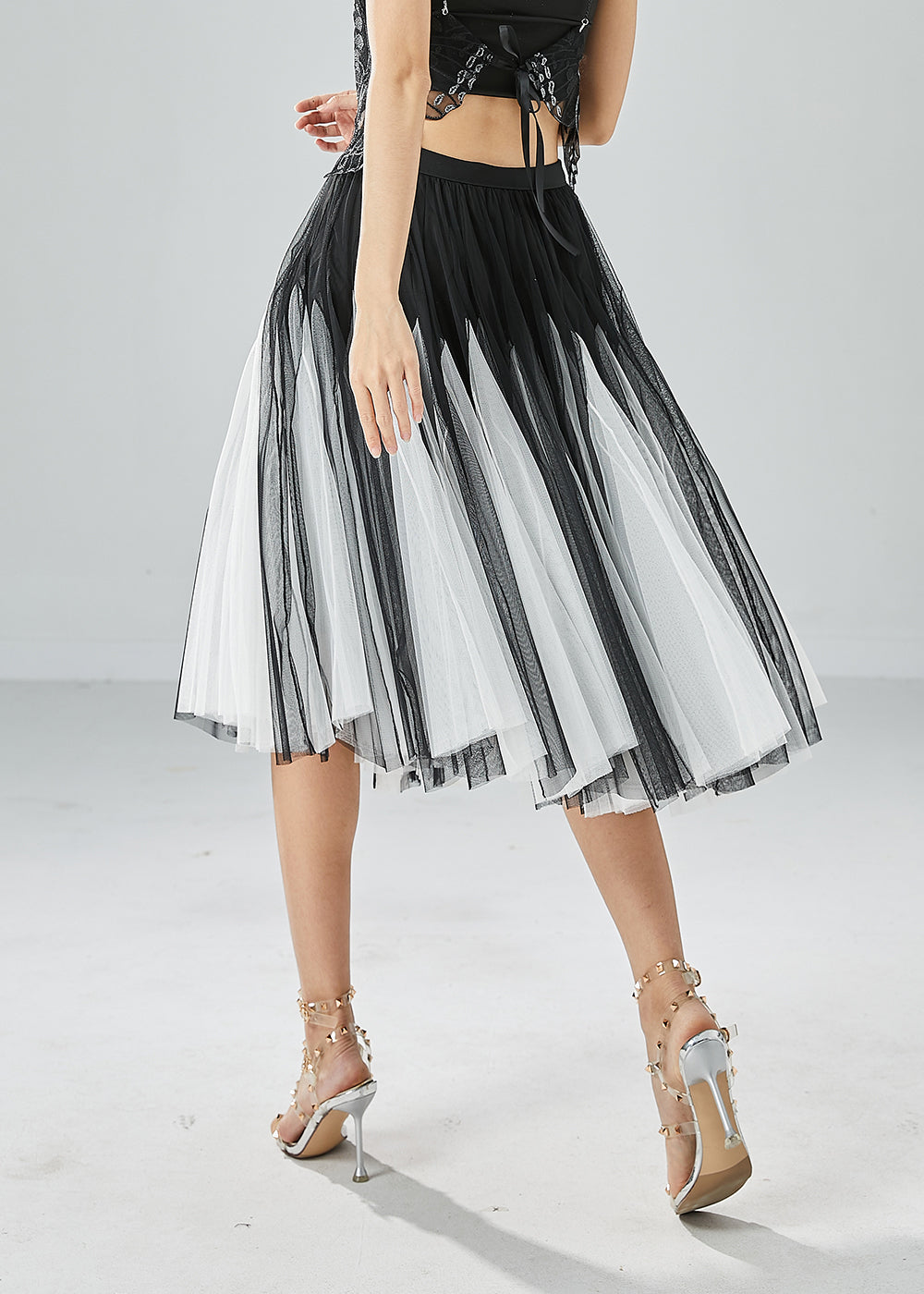Beautifully Finished Garment in a Timeless Design