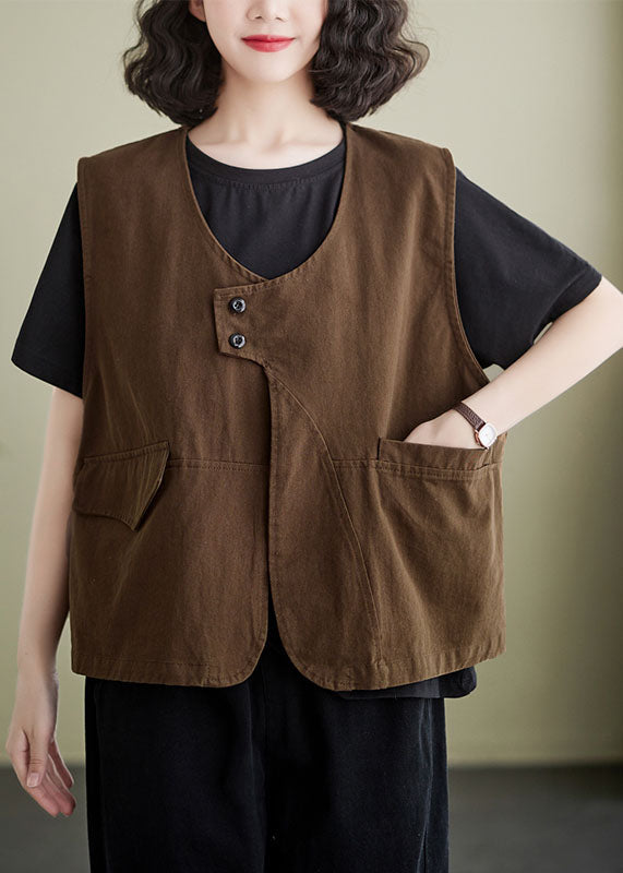 Sophisticated Garment with a Clean Classic Look