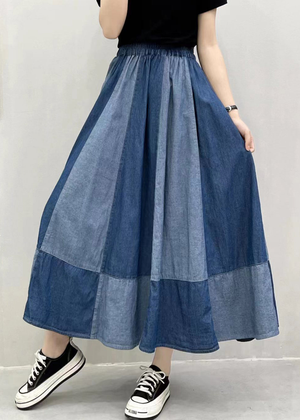 Effortlessly Elegant Garment with a Timeless Design