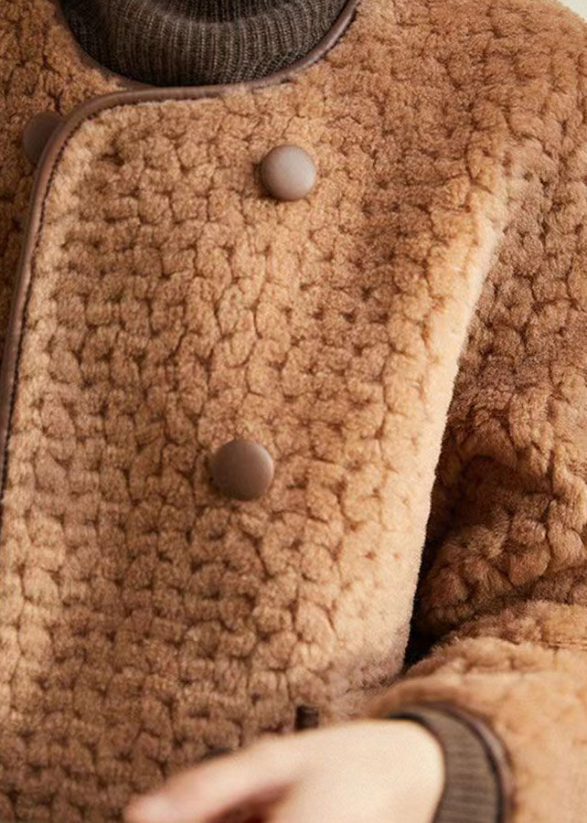 Elegantly Styled Coat for Everyday Wear