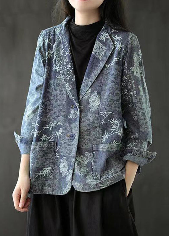 Classic Vintage & Enduringly Stylish Coat