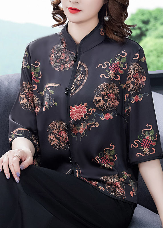 Classic Vintage Shirt with a Flattering Fit