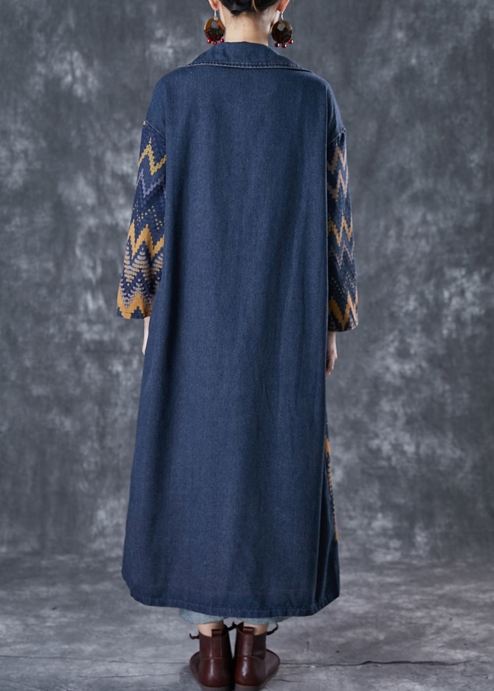 Gracefully Styled Coat for Any Occasion