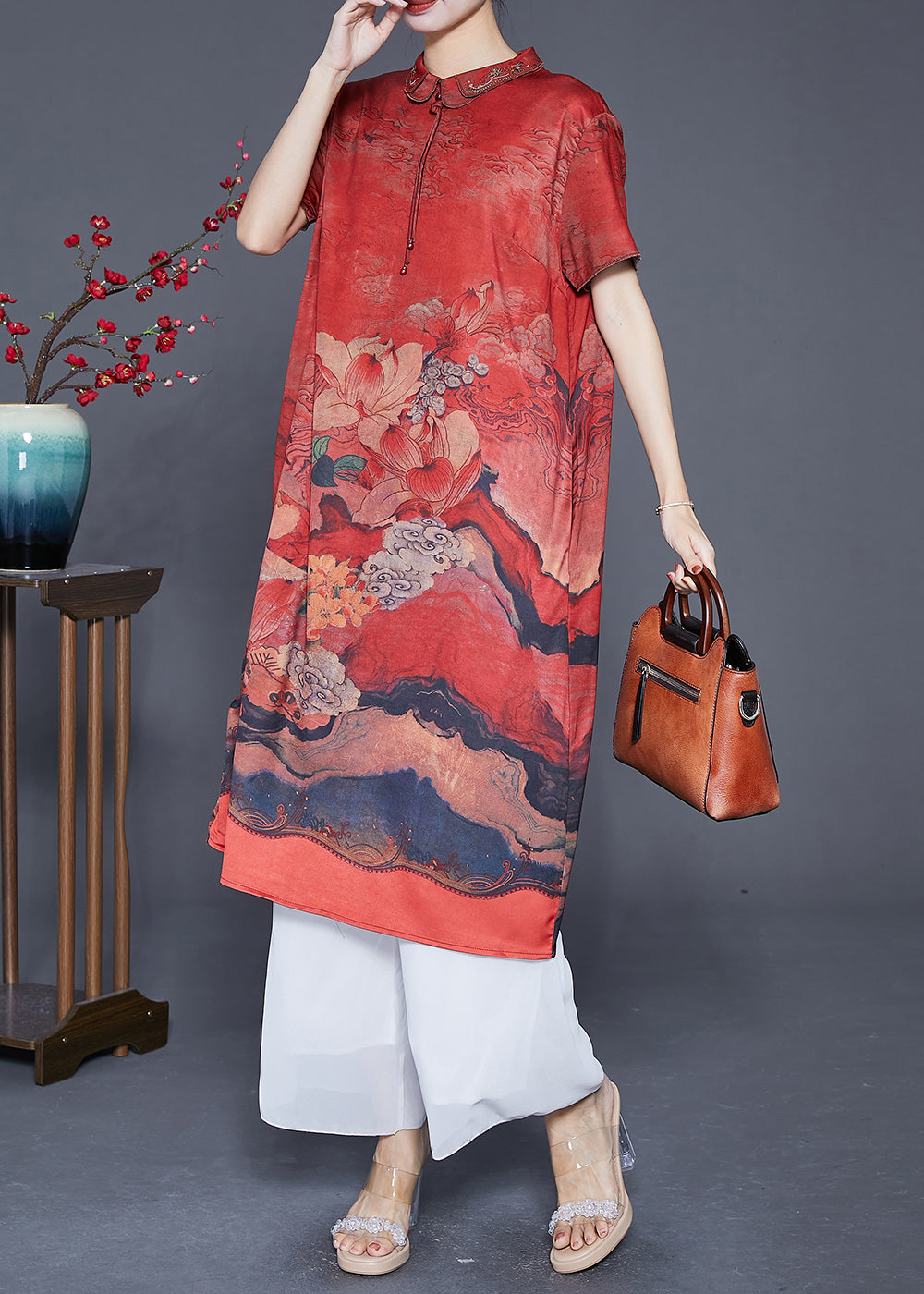 Beautifully Crafted Dress in a Classic Style