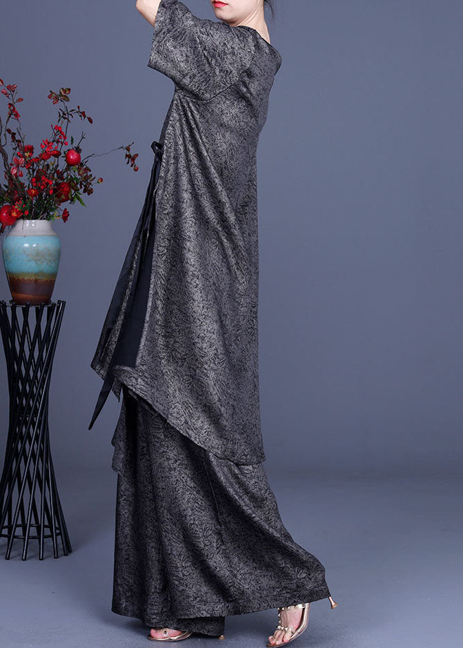 Effortlessly Elegant Garment with a Timeless Design