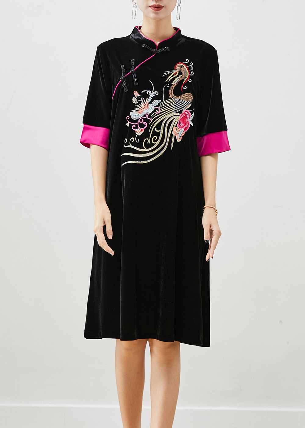 Sophisticated Dress with a Clean Classic Look