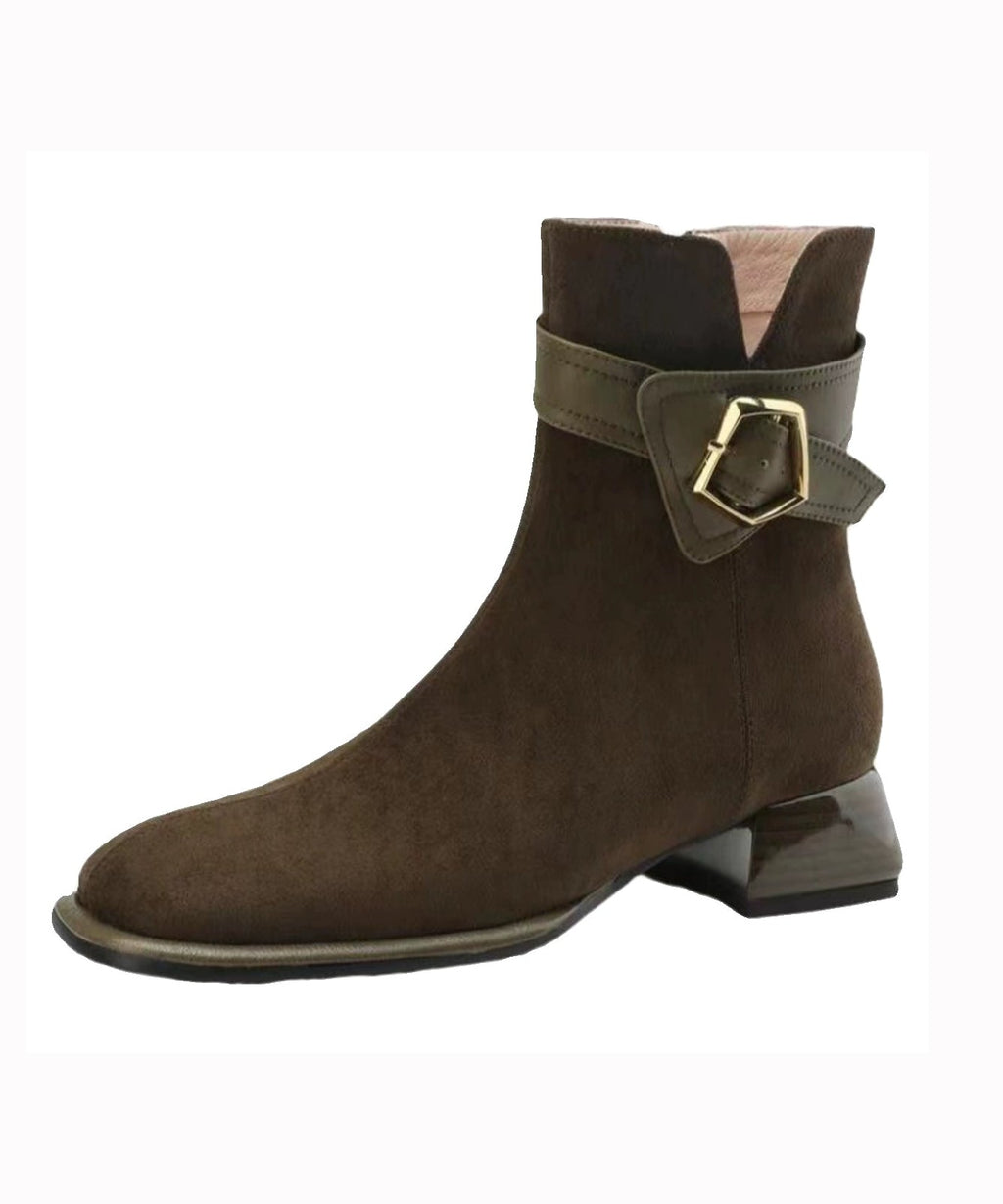 Graceful Orthopedic Boots for Modern Look