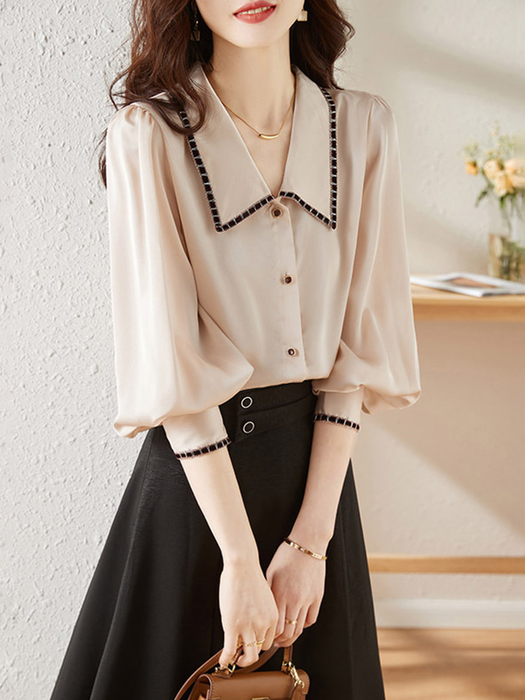 Classic Vintage & Enduringly Stylish Blouse