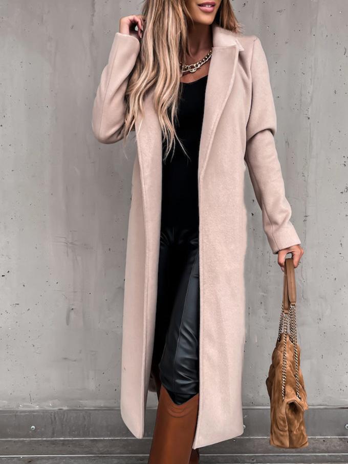 Classic Vintage Coat with a Flattering Fit