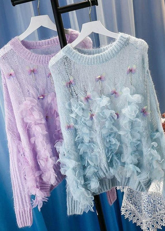 Classic Vintage Sweater with a Flattering Fit